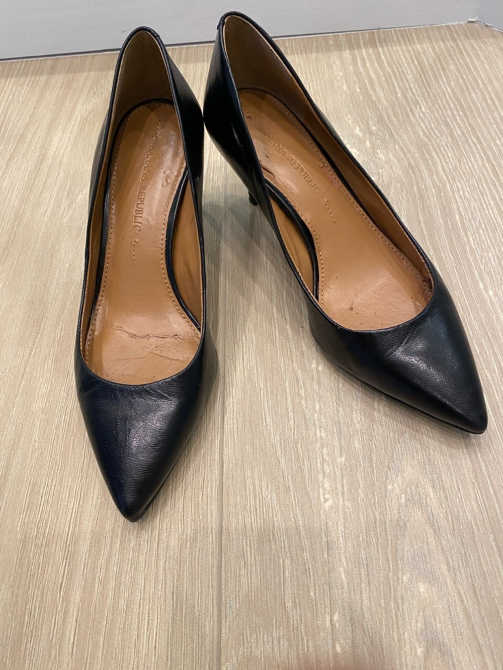 Banana Republic Black Leather Pointed Pumps